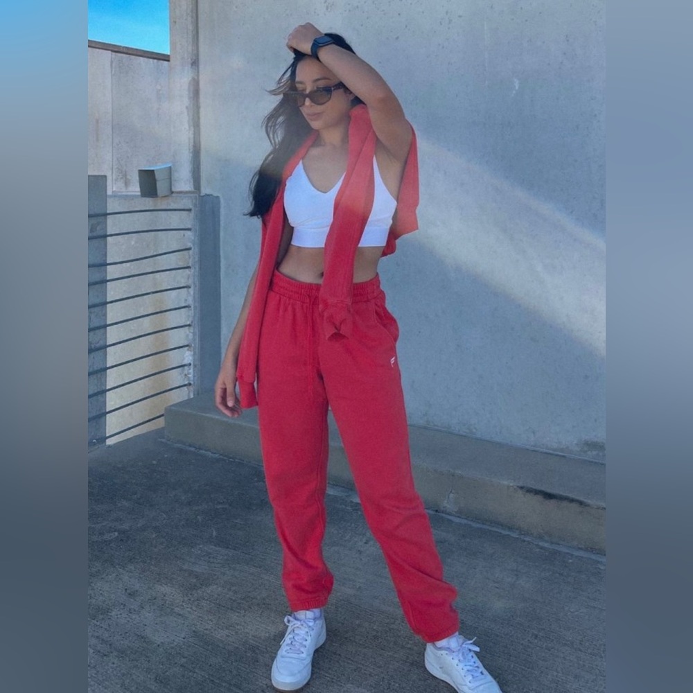 Fabletics Forever Fleece Go-To Sweatpant